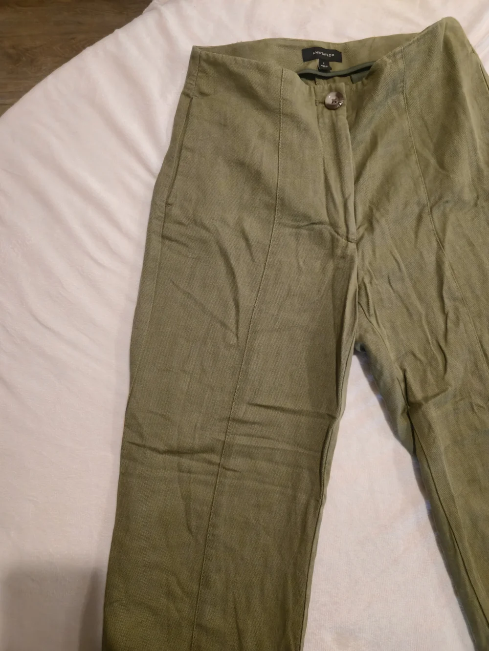 Ann Taylor Olive Green Chinos Size 2